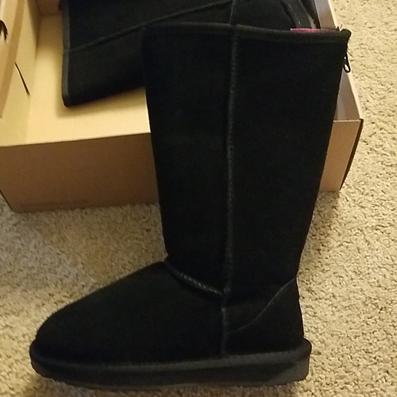 Authentic NIB BooRoo sheep wool black boots - Picture 4 of 6